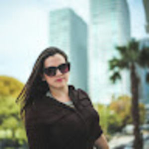 Meet your Posher, Beatriz